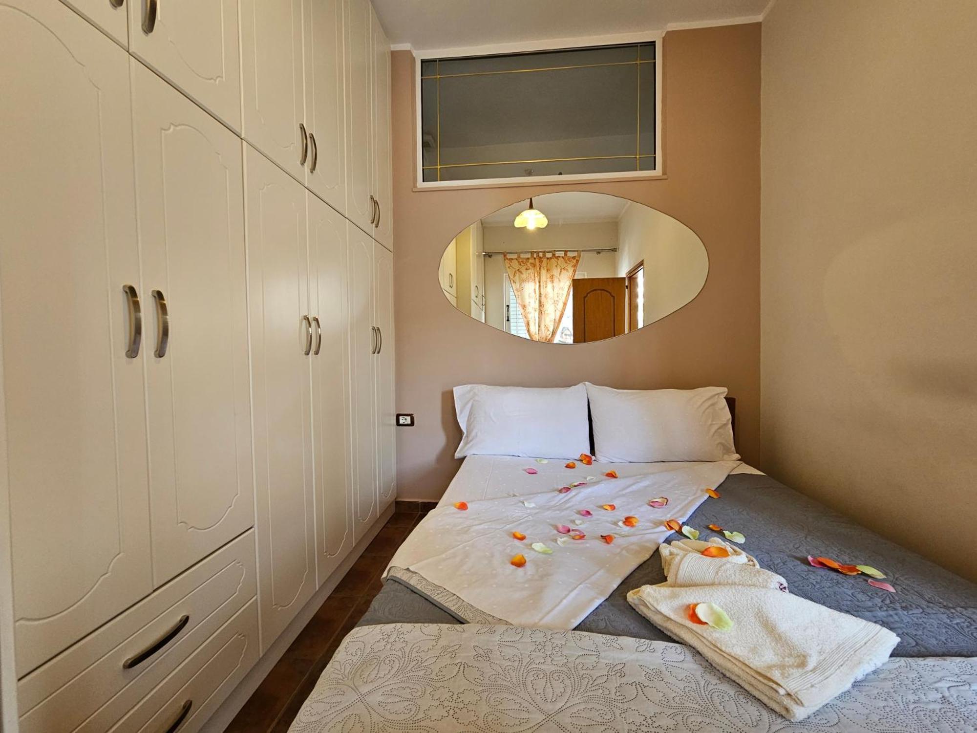 Leko Apartment *